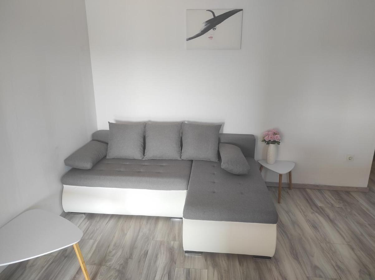 Apartments Lucija Solaris ชิเบนิก ภายนอก รูปภาพ